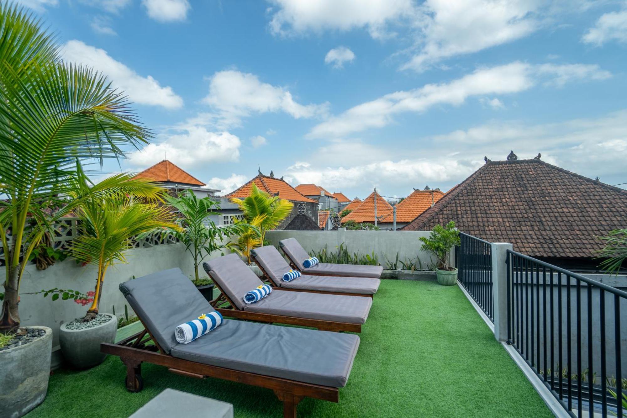 The Breeze Stay And Surf Canggu Dış mekan fotoğraf