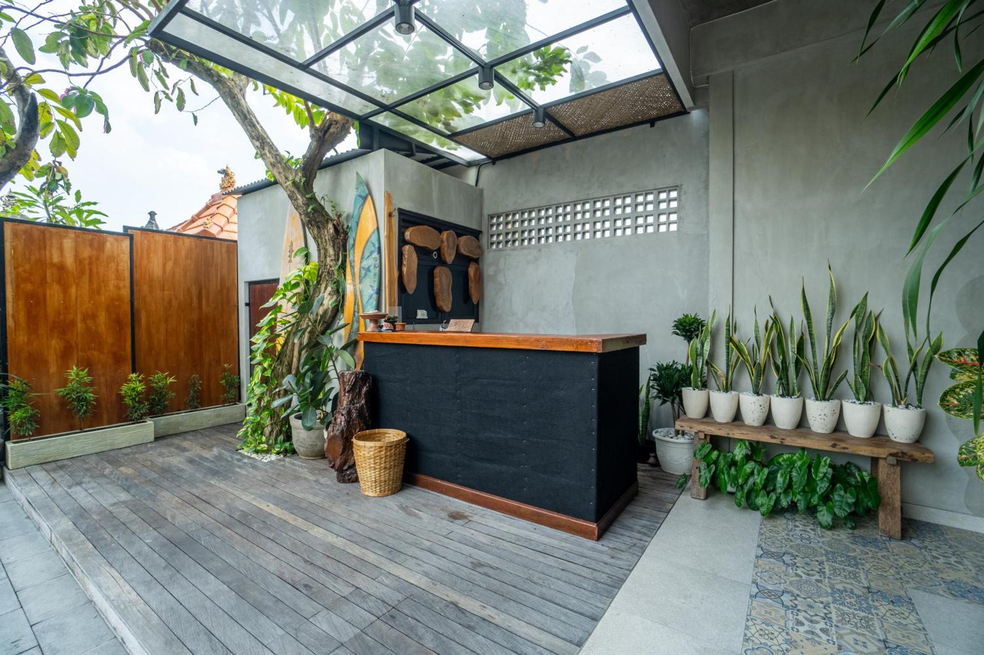 The Breeze Stay And Surf Canggu Dış mekan fotoğraf