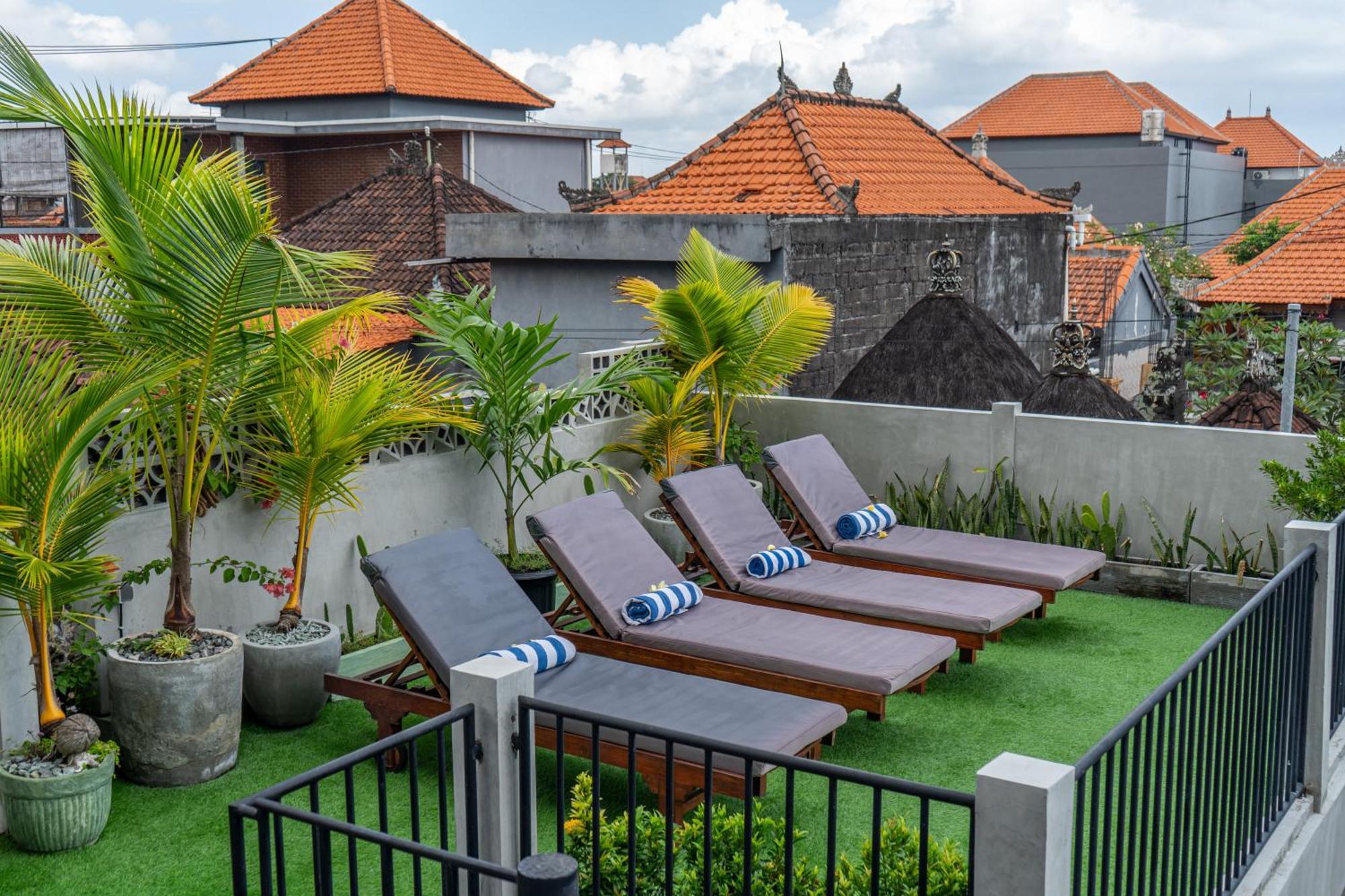 The Breeze Stay And Surf Canggu Dış mekan fotoğraf