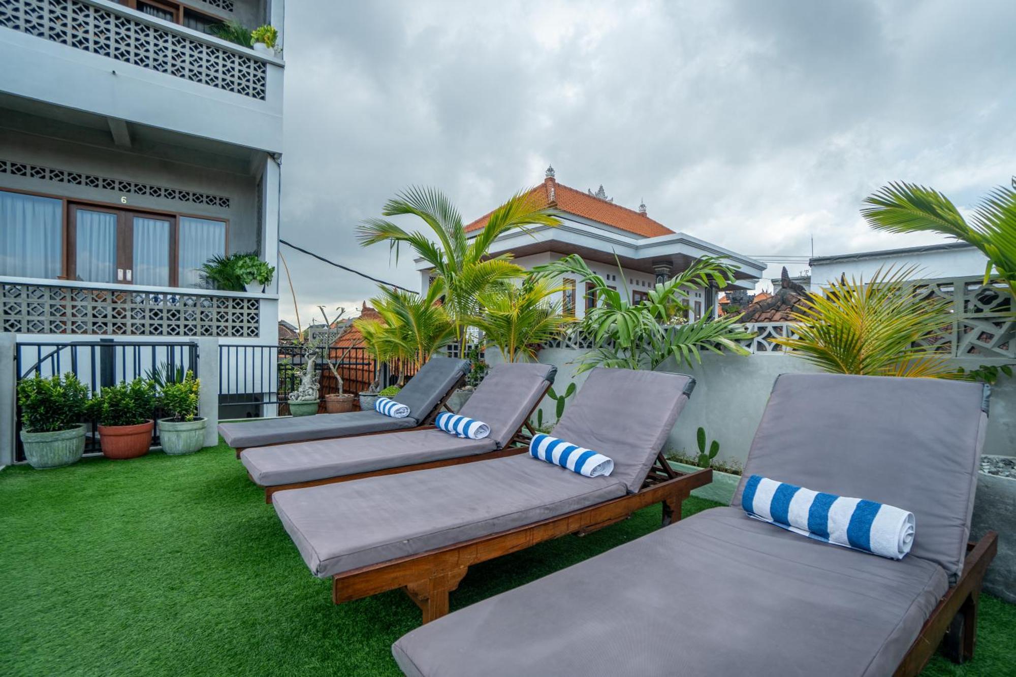 The Breeze Stay And Surf Canggu Dış mekan fotoğraf