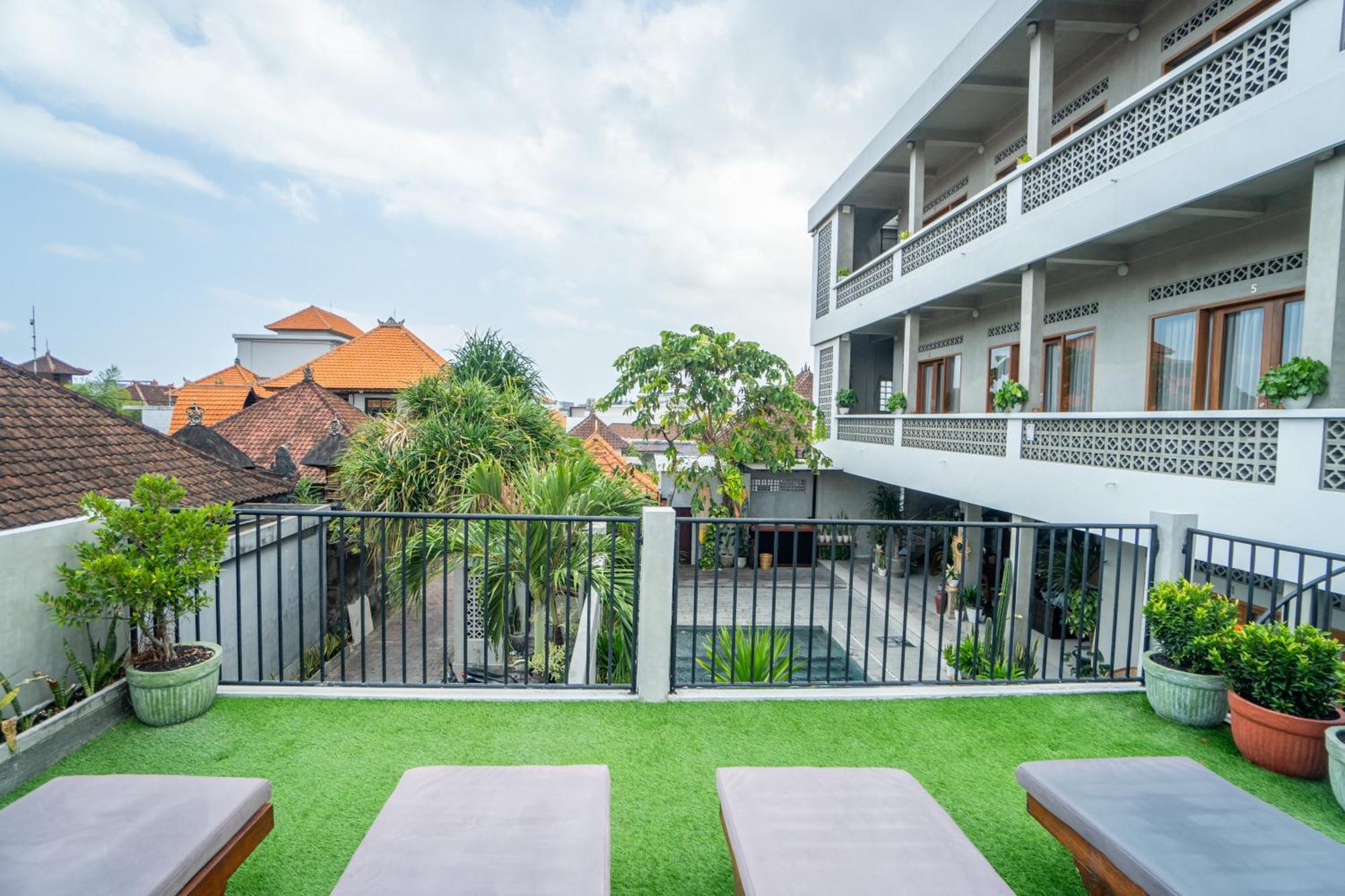 The Breeze Stay And Surf Canggu Dış mekan fotoğraf
