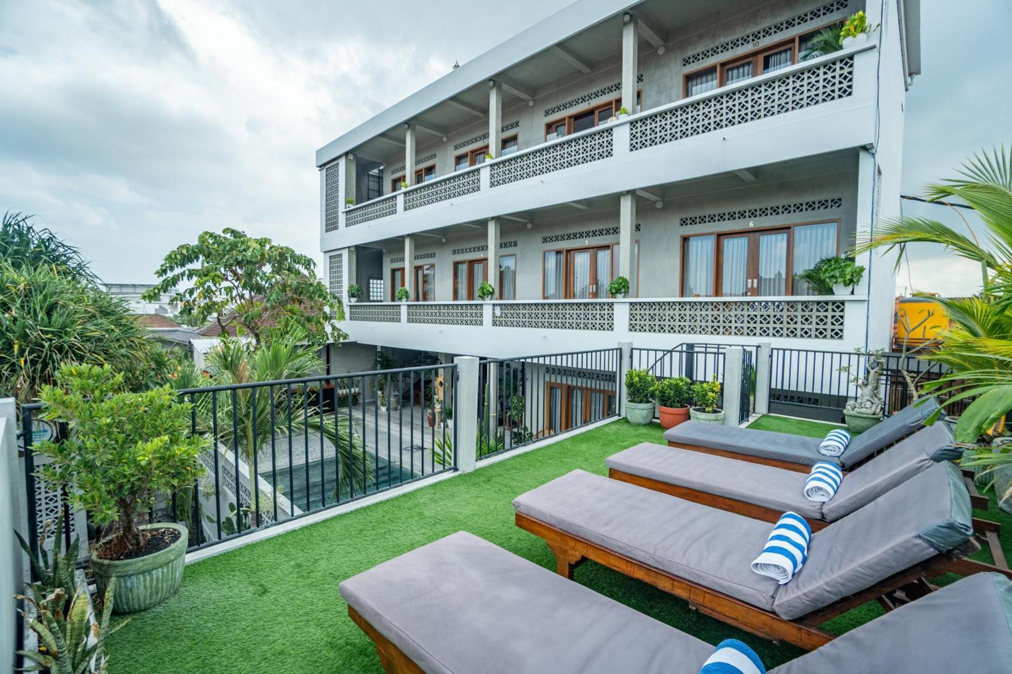 The Breeze Stay And Surf Canggu Dış mekan fotoğraf