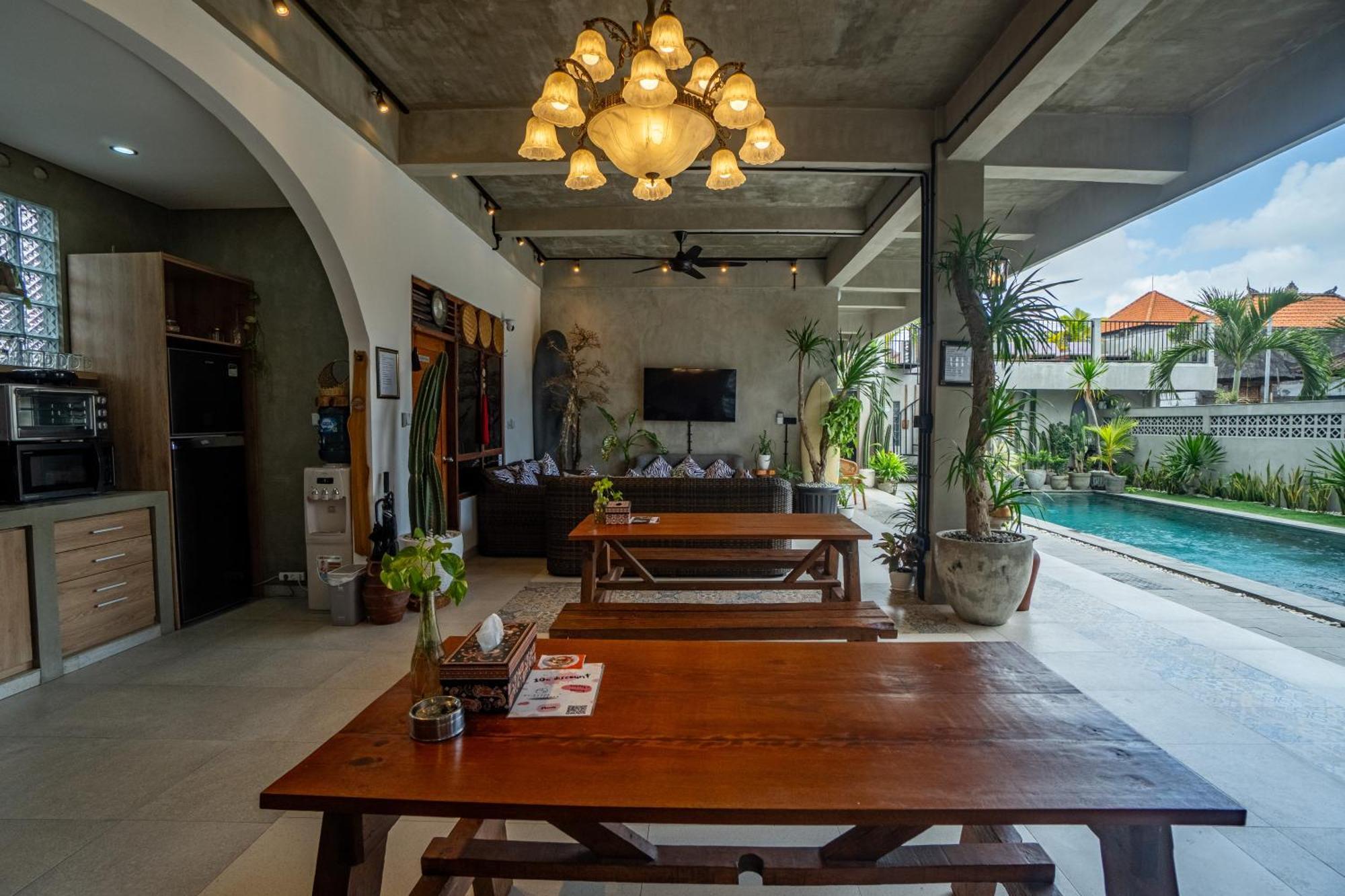 The Breeze Stay And Surf Canggu Dış mekan fotoğraf
